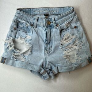 American Eagle Stretch Denim Distressed Mom Jean  Shorts - Size 000